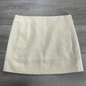J.CREW WOMEN¨S IVORY  MINI SKIRT SIZE 6